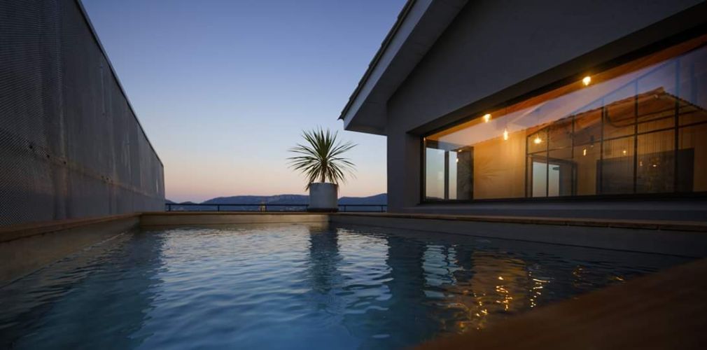 Penthouse-rooftop-style-hotel-piscine-porto-vecchio-centre (7)